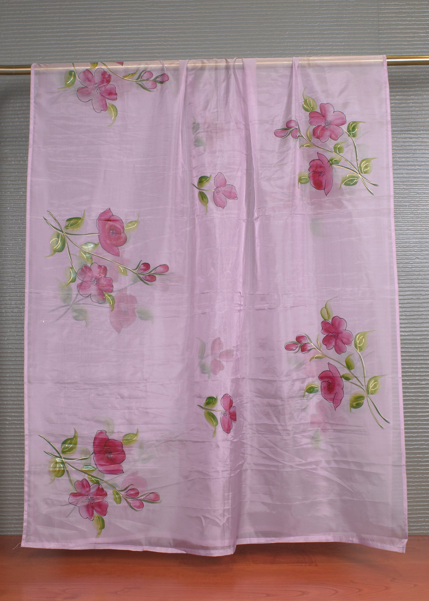 Ethereal Light Purple Organza Dupatta with Exquisite Hand-Painted Floral Artwork and Shimmering Foils