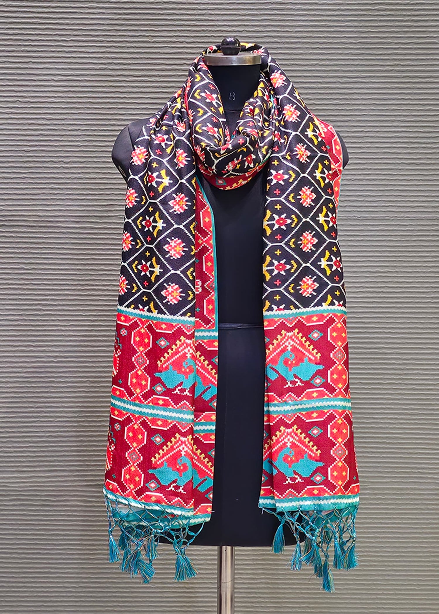 Chic and Comfortable: Pashmina Dupatta Collection for Winter