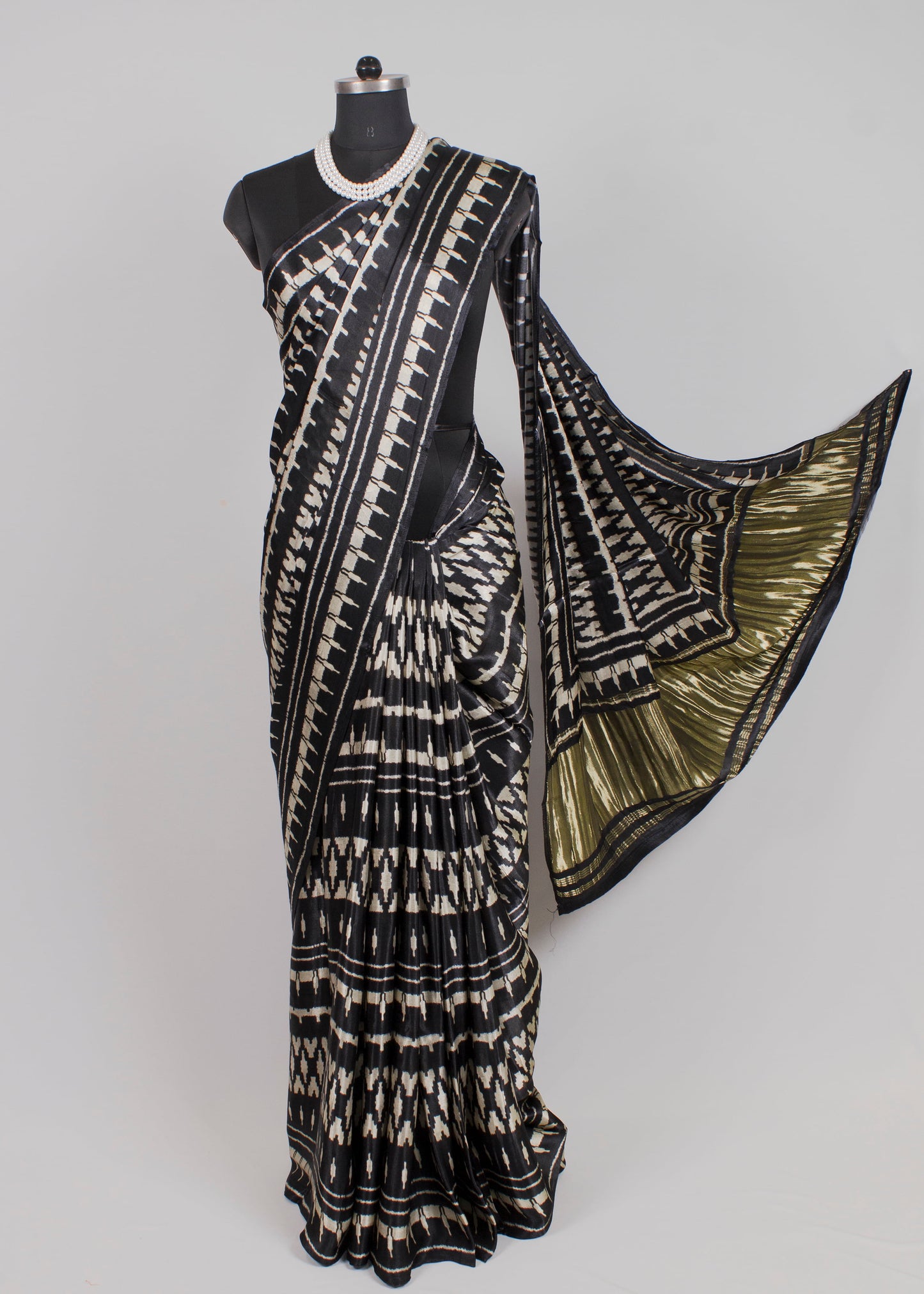 Black Ikat Printed Gaji Silk Saree Adorned with a Traditional Lagdi Patta Zari Pallu - Gaji Silk Saree 7005 Black Second Image