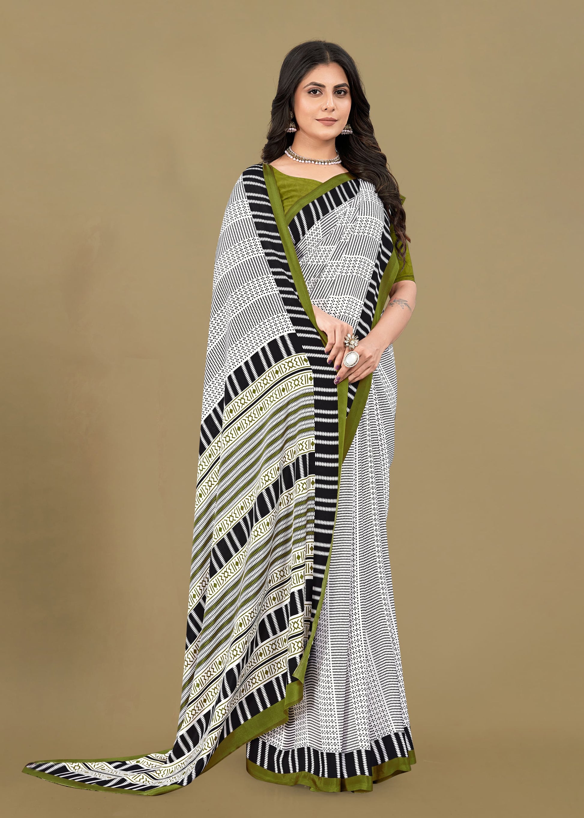 Black & White Geometric Printed Crepe Saree with Solid Border - Sabarmati Silk 5436-A Black & White 1