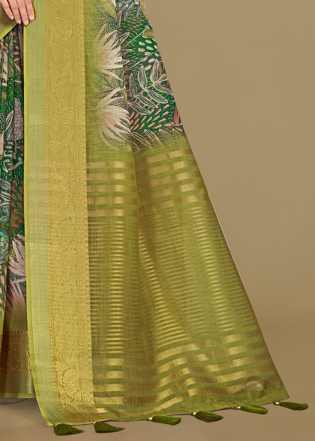 Green Silk Georgette Saree with Zari Woven Border and Floral Print Chit Pallu - Sharara Print 3091 Green Pose 4